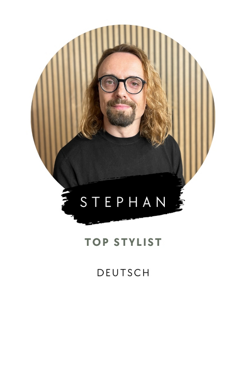 Portrait von Stephan, Top Stylist bei max your hairstyle. Er spricht nur Deutsch.